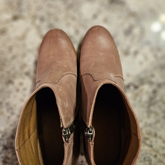 Frye Boots Nora Zip Short Boots Dusty Rose - Picture 3 of 9